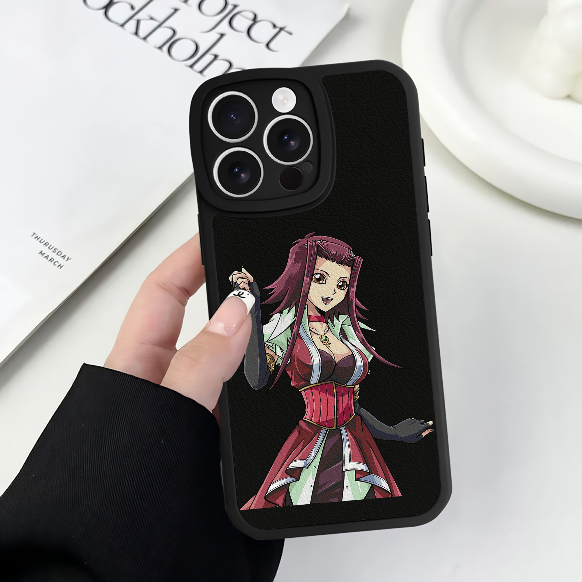 （画像用） 遊☆戯☆王 Yu-Gi-Oh! 【iPhone 16シリーズ対応】シリコンスマホケース（レザー調） 材質：シリコン